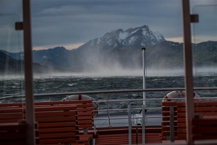 Winterföhnfahrt von Beckenried nach Flüelen