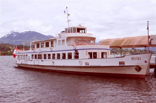 Das neue Motorschiff "Rigi" im Jahr 2017