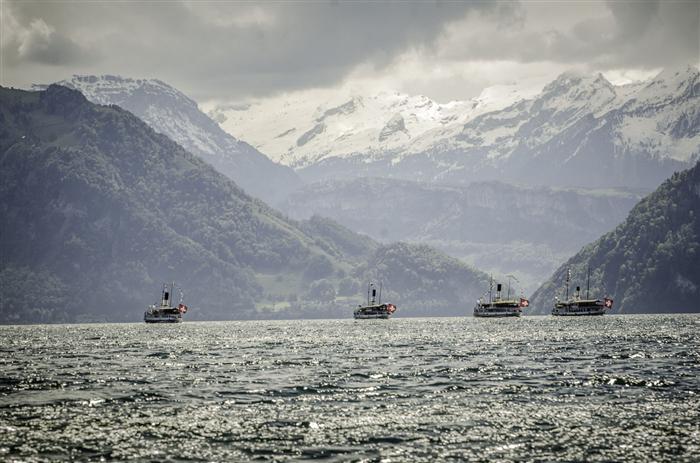 Kleine Dampferparade auf dem Vierwaldstättersee